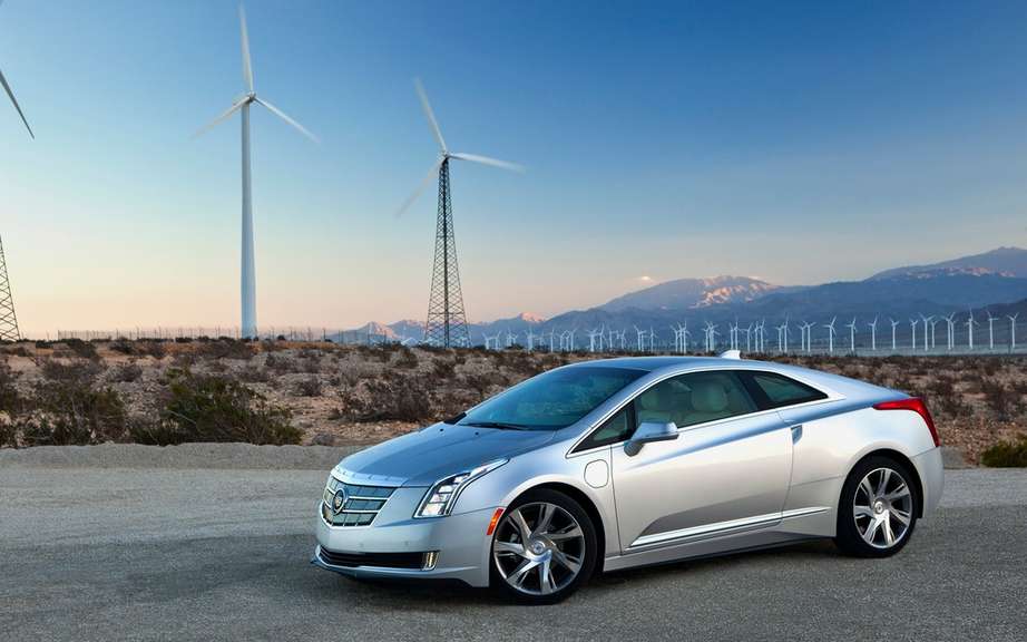 Cadillac ELR 2014 en route to dealers