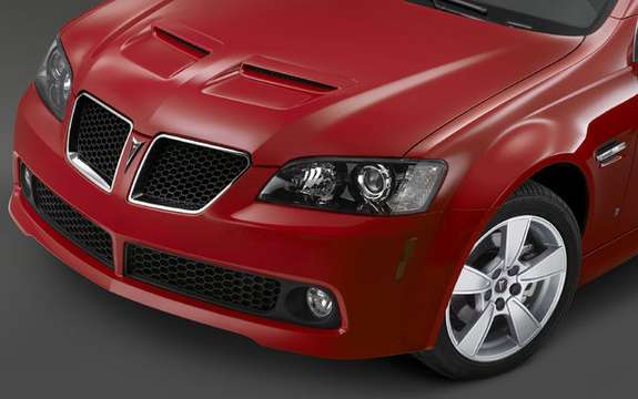 Pontiac announces pricing for its new sport sedan featuring: G8 picture #3