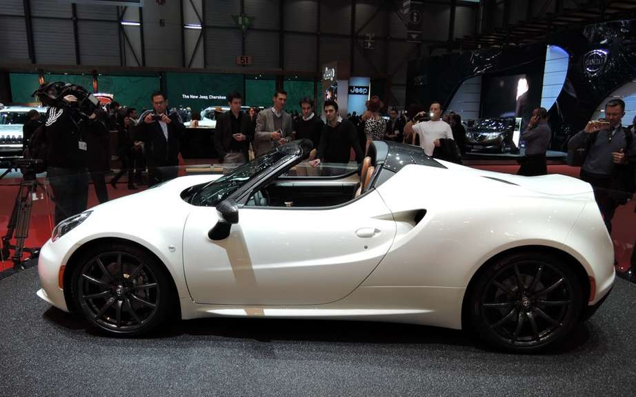 First European deliveries of the Alfa Romeo 4C