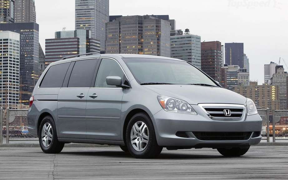 Honda recalls Odyssey and Acura MDX models for airbags picture #1