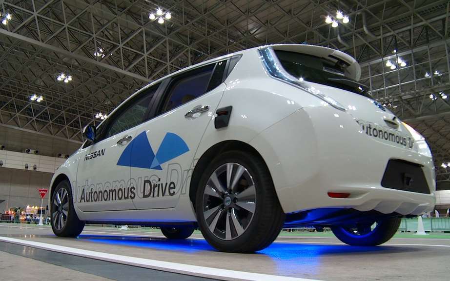 Nissan plans to produce an autonomous car 2020 picture #3