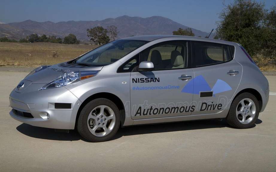 Nissan plans to produce an autonomous car 2020 picture #6