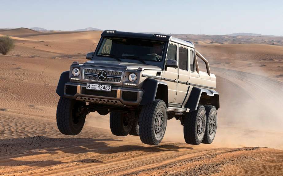 Mercedes-Benz G63 AMG 6x6 book has an American customer picture #4