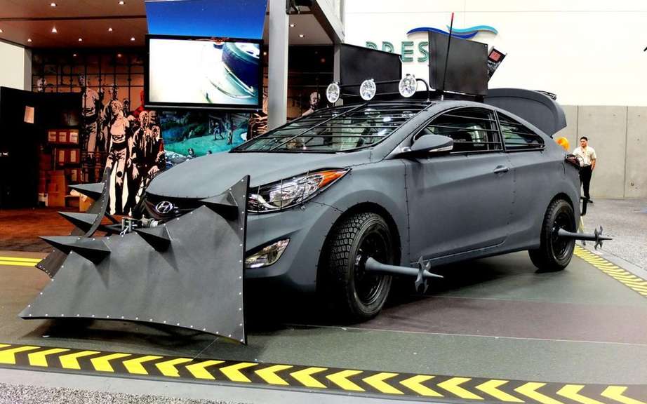 Hyundai Veloster presents us His Zombie Survival Machine picture #5