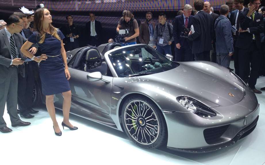 Porsche 918 Spyder HAS Produced 918 copies picture #2