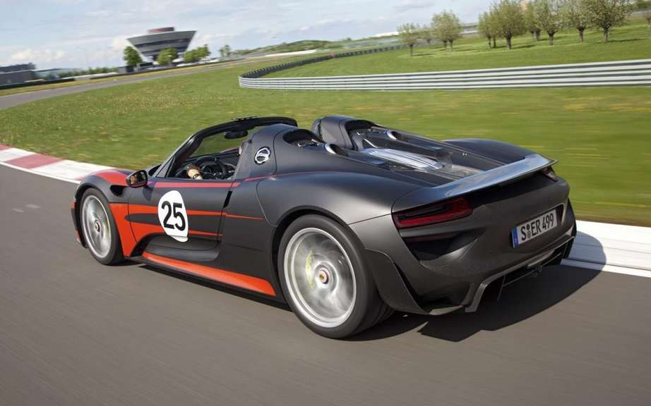 Porsche 918 Spyder HAS Produced 918 copies picture #6