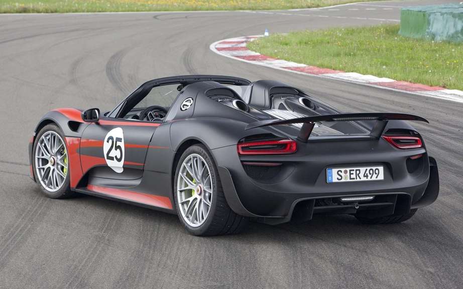 Porsche 918 Spyder HAS Produced 918 copies picture #8