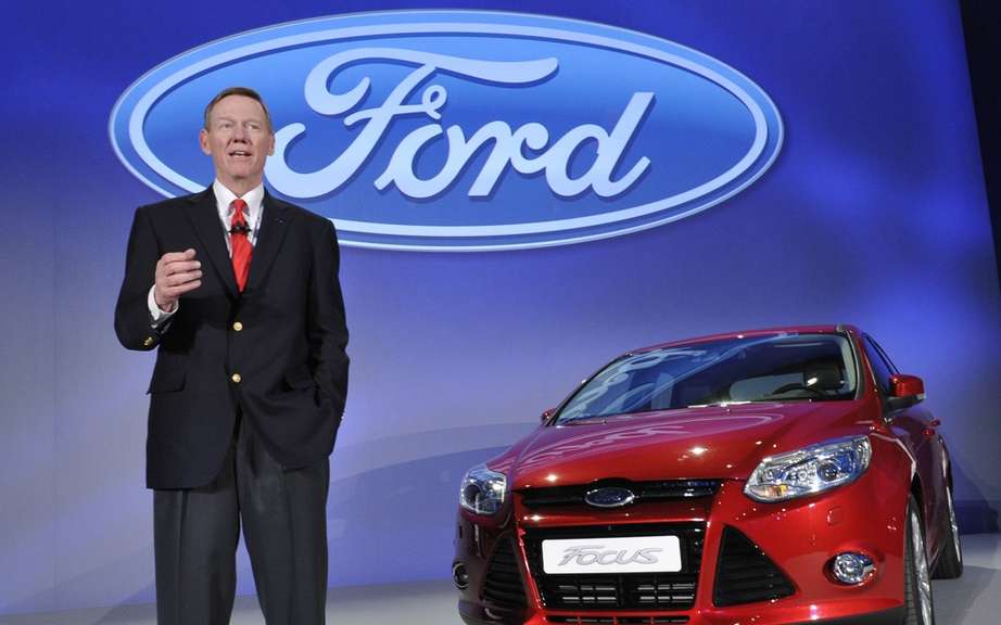 The salary of the CEO of Ford fall 29% to U.S. $ 20.95 million picture #1