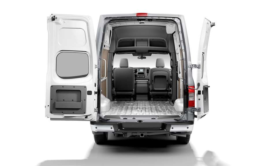 Nissan Canada announces pricing for compact NV200 van picture #5