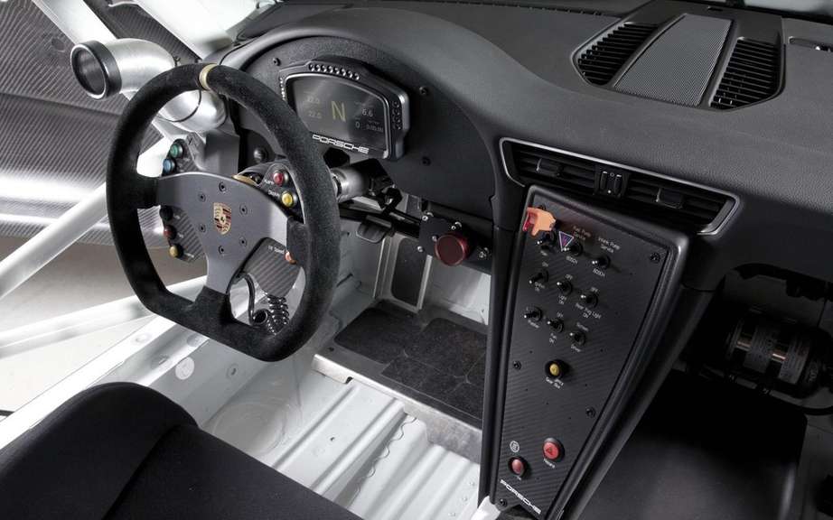 Porsche 911 GT3 Cup: the car could drive Jacques Villeneuve picture #9