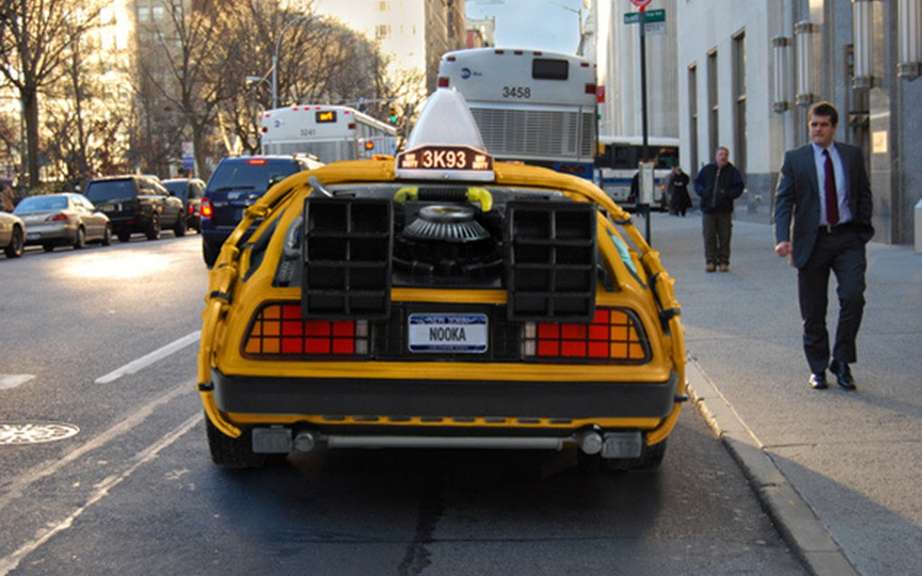 Nooka DeLorean Taxi: another back to the future picture #3