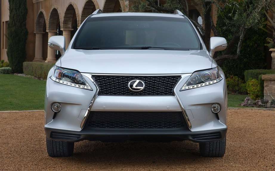 NX and NX 200t Lexus 300h reserves the North American market picture #2