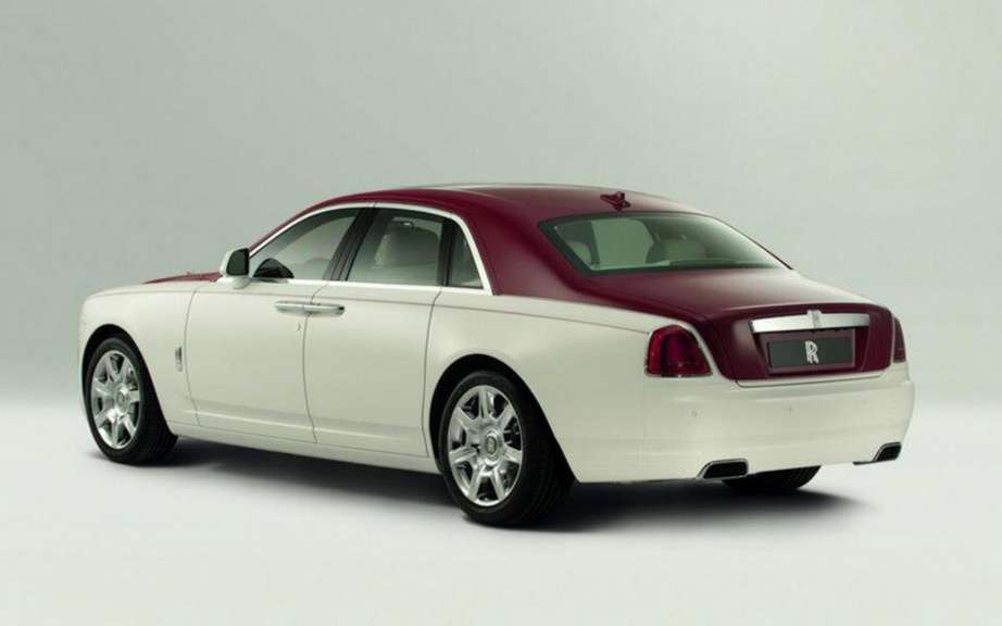 Rolls Royce Ghost Qatar Edition One-Off: The power of black gold picture #3