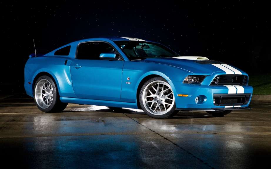 Ford Shelby Cobra GT500: a tribute to the great Carroll Shelby picture #1