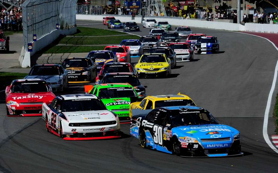 Justin Allgaier advantage of the misfortunes of Quebecois and won the NASCAR Montreal picture #2