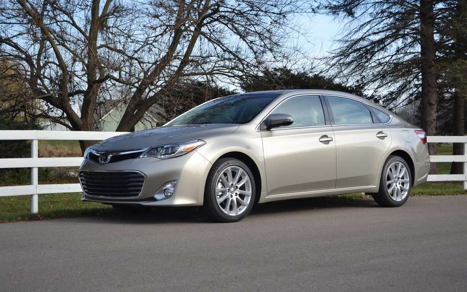 Toyota Avalon 2013: gasoline only for Canada