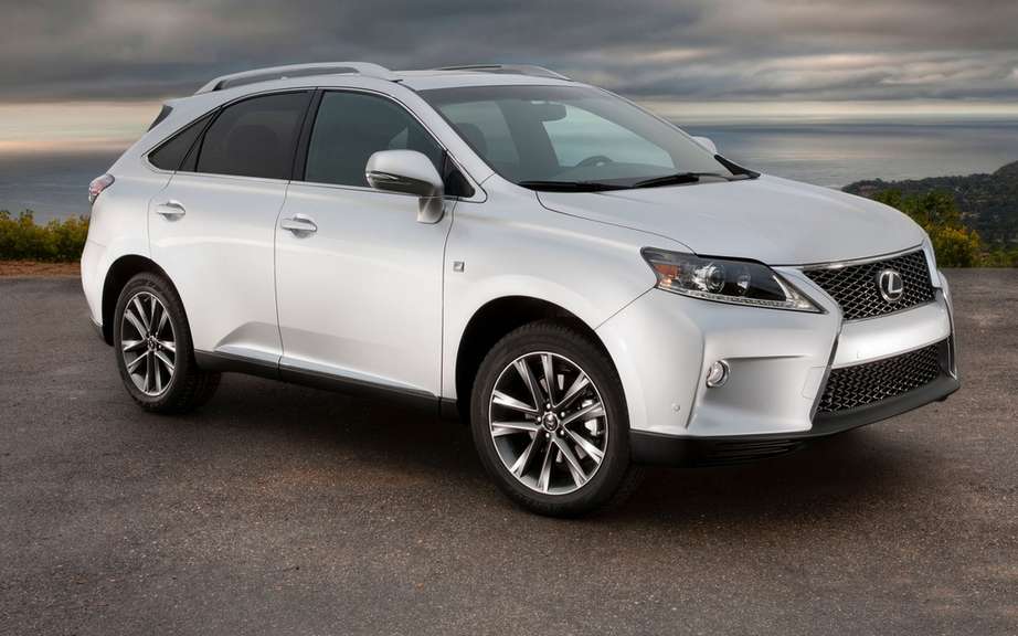 Lexus RX 2013: the most popular in Canada picture #3