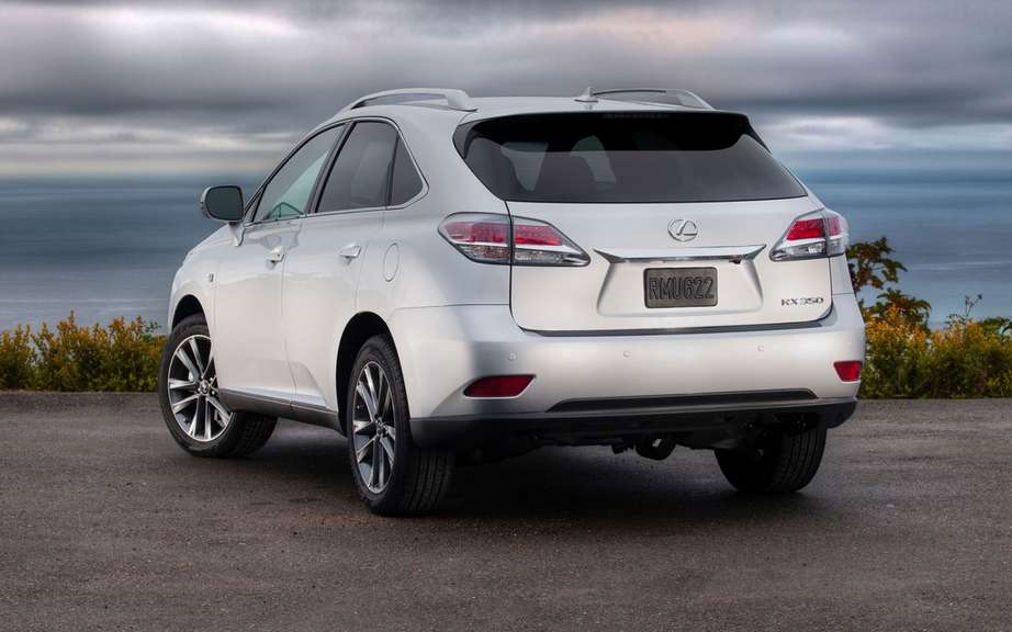 Lexus RX 2013: the most popular in Canada picture #4