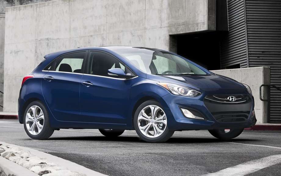 Hyundai Elantra GT Coupe and 2013 from $ 19,149 picture #1
