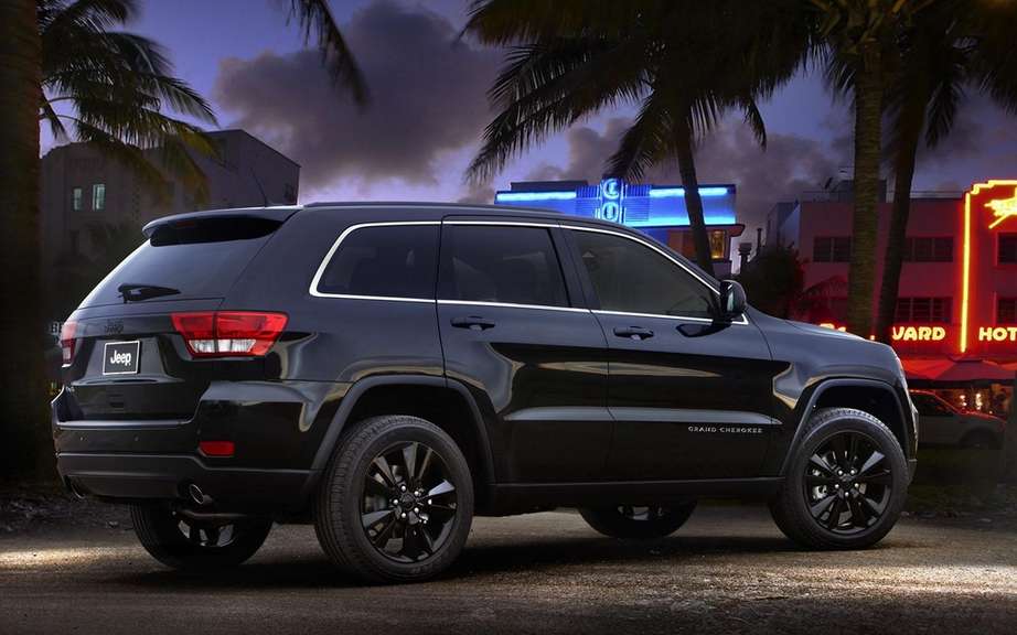 Jeep Grand Cherokee, Compass and Patriot Altitude edition picture #4