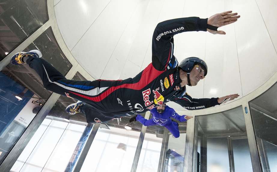 Mark Webber defies gravity as part of an organized race a few days of the Canadian Grand Prix picture #2