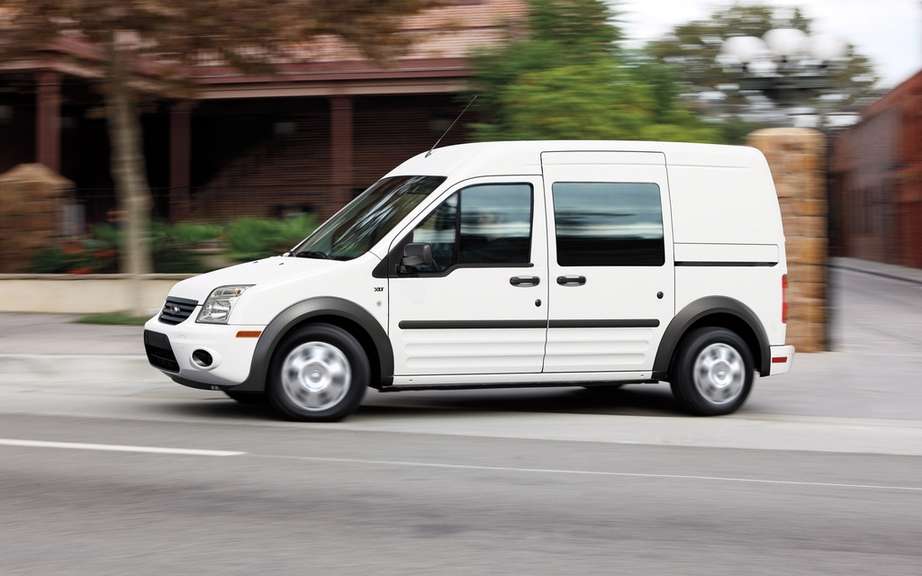 Ford Transit: he inherited the V6 EcoBoost picture #1