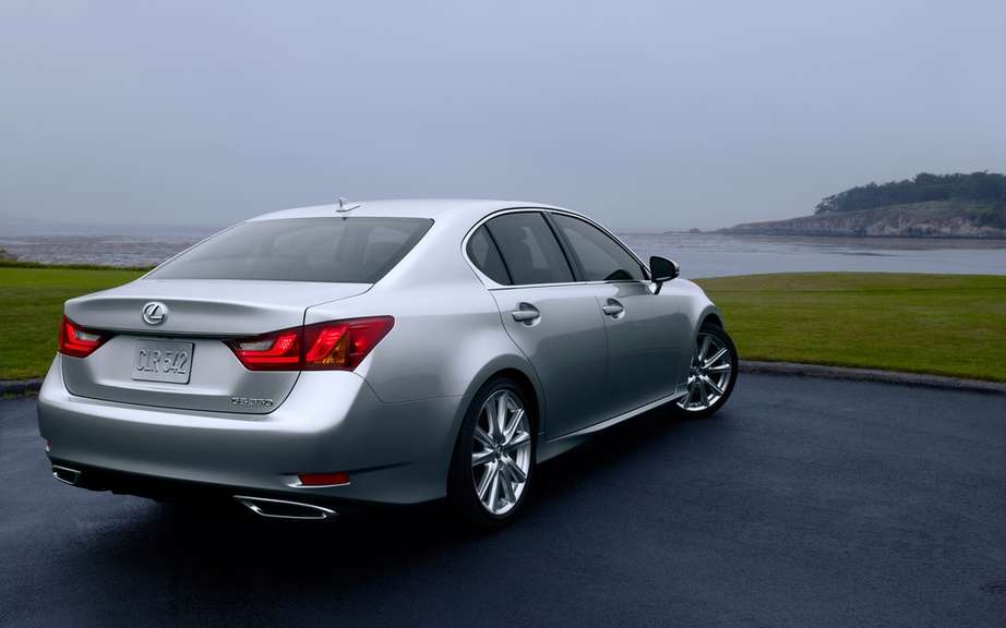 Lexus GS 350 2013: From $ 51,900 picture #2