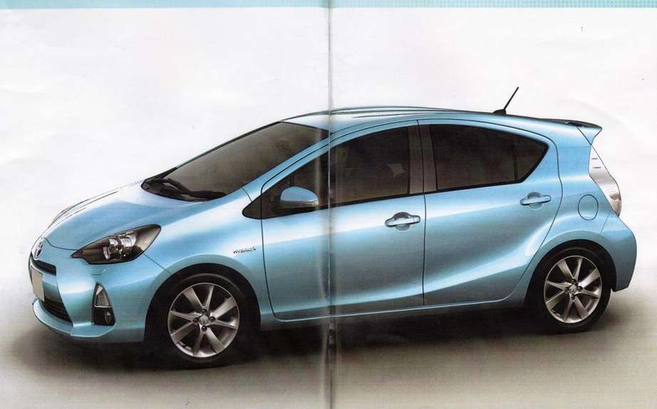 Toyota Prius C: A revealing brochure picture #1