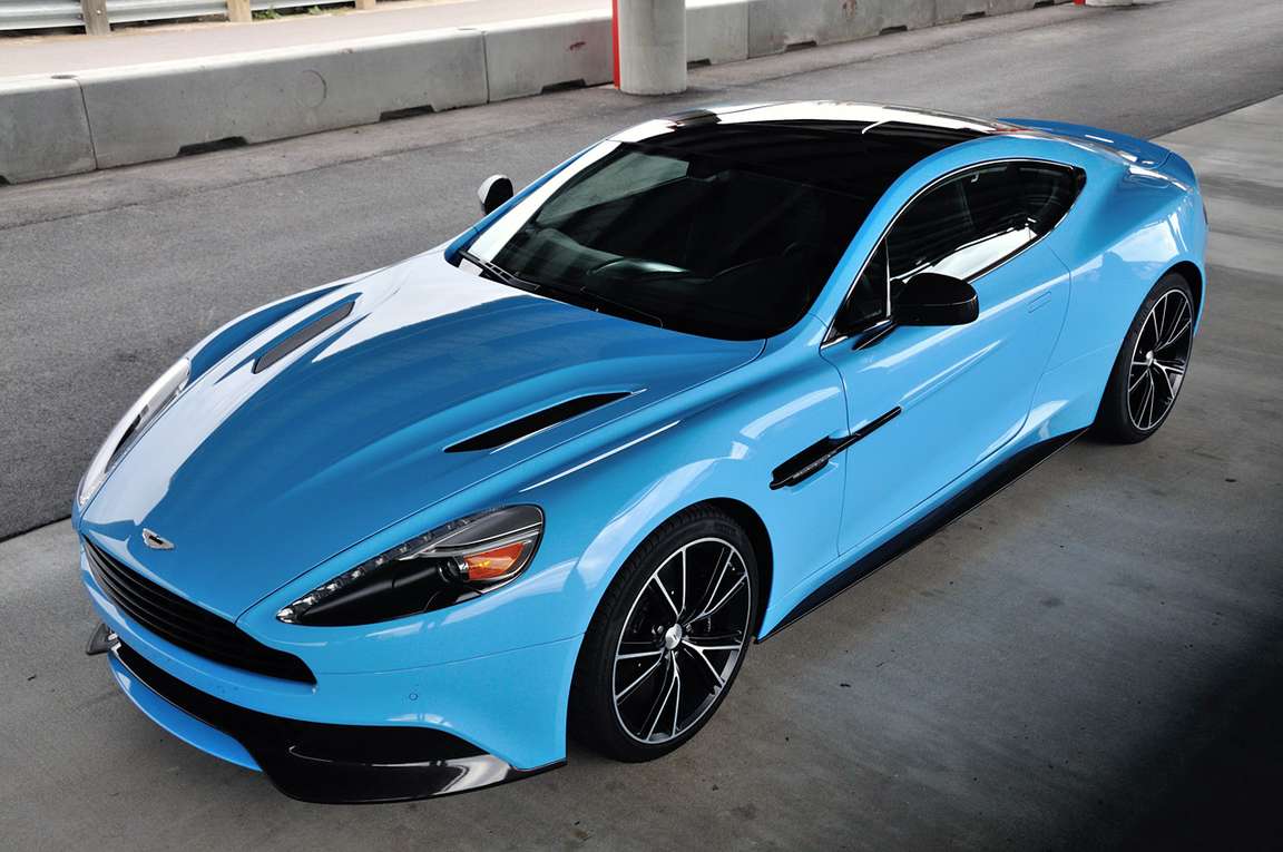Aston Martin Vanquish #8660396