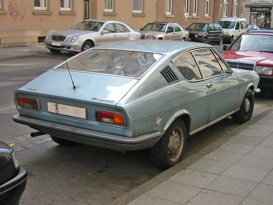 Audi 100 Coupe