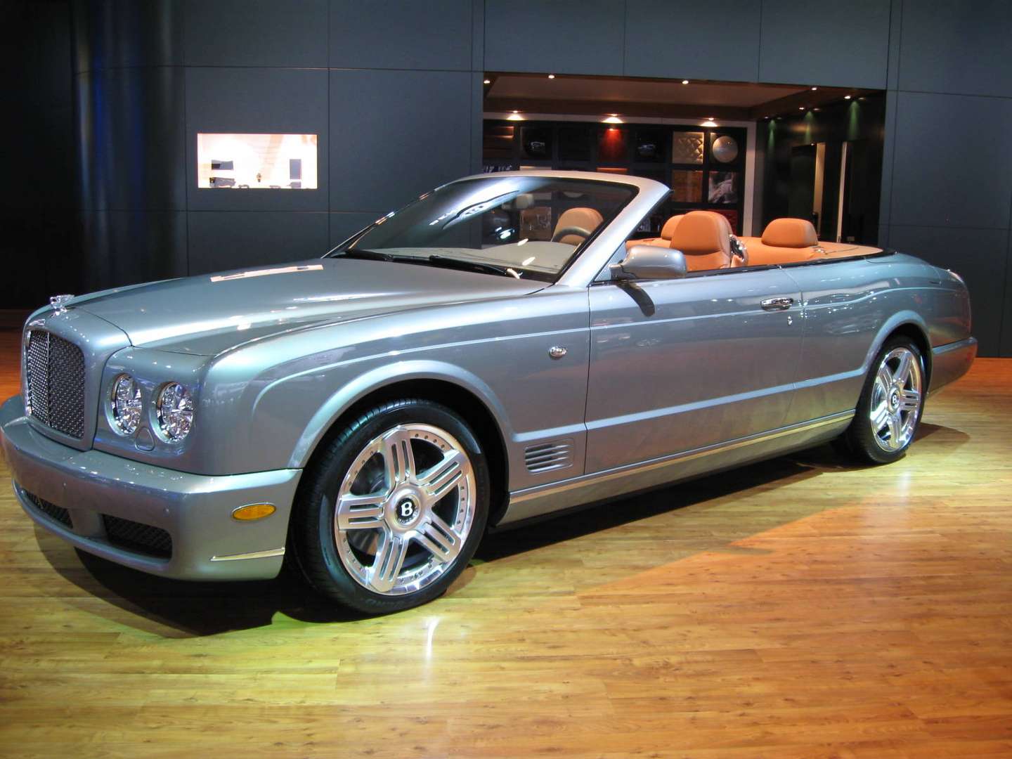 Bentley Azure #8606637