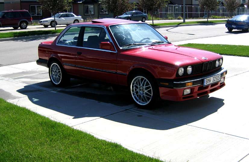BMW 325is #8273059