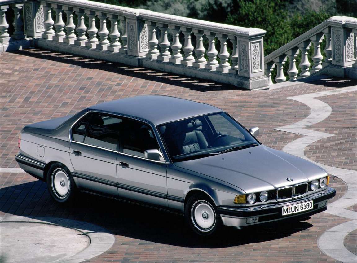 BMW 730i #7102113