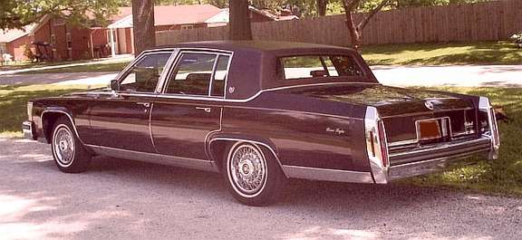 Cadillac Fleetwood Brougham #8218854
