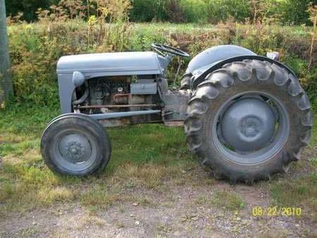 Ferguson Tractor #9361969