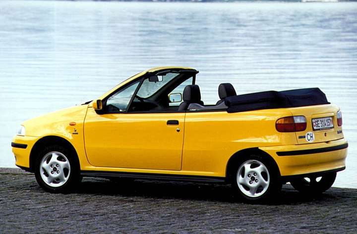 Fiat Punto Cabrio #9343615