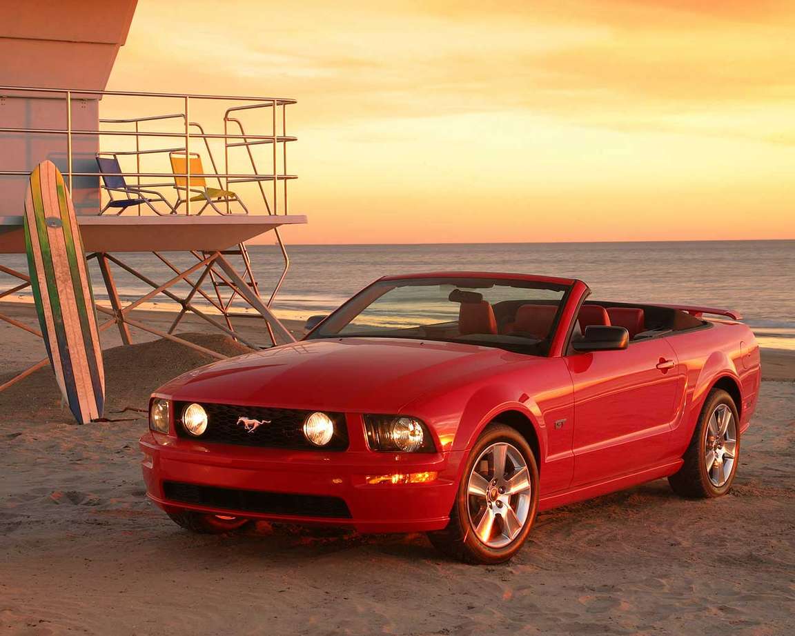 Ford Mustang Cabrio #8923371