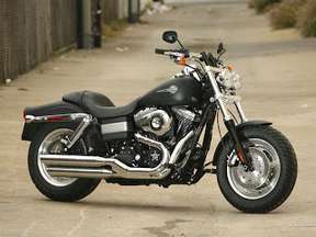 Harley-Davidson Dyna Super Glide #9718761