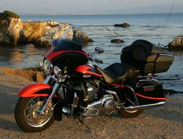 Harley-Davidson Electra Glide #9754070