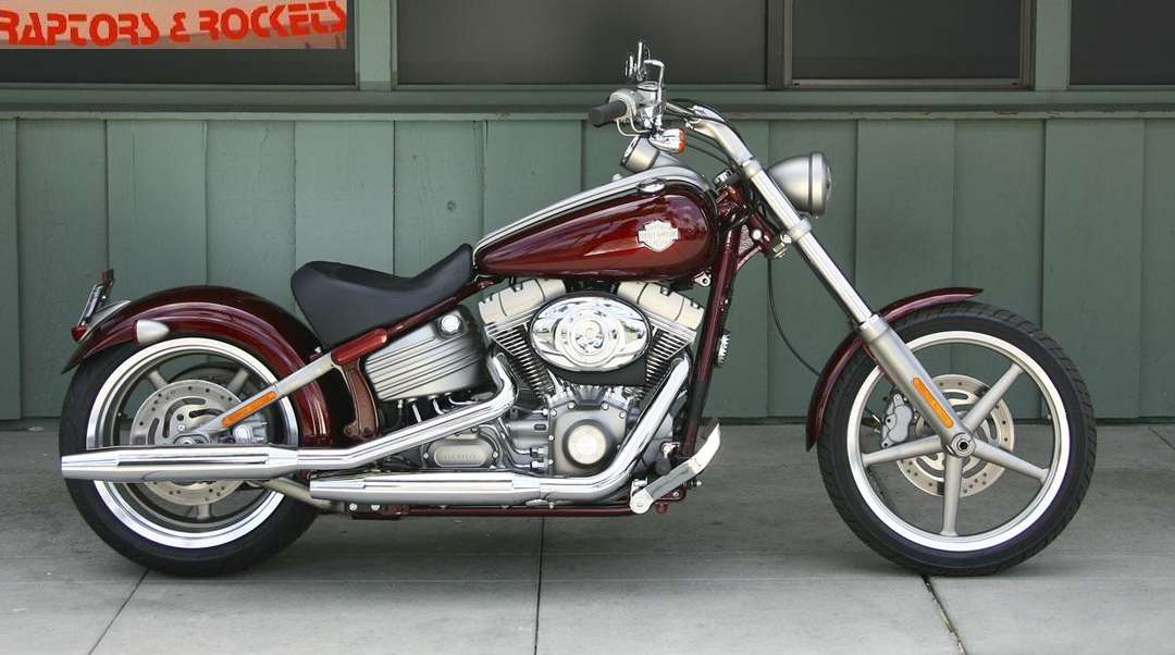 Harley-Davidson Rocker #8432688