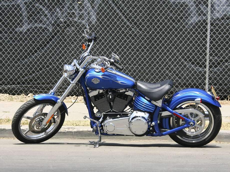Harley-Davidson Rocker C #8725529