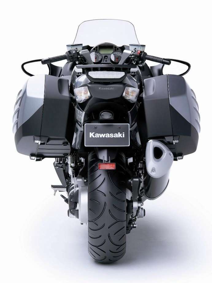 Kawasaki GTR 1400 #7732296