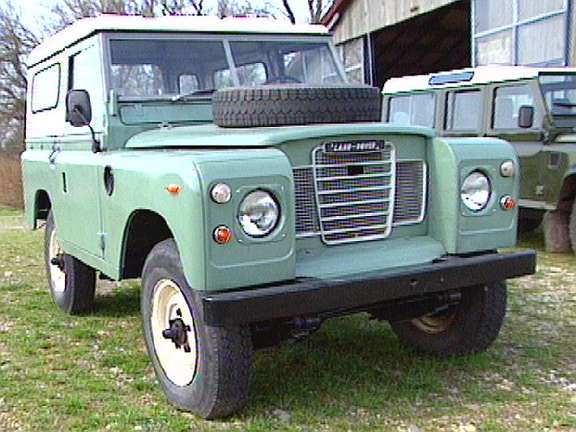 Land-Rover 88' #8877697