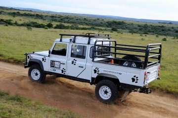 Land-Rover Defender 130 #9793242