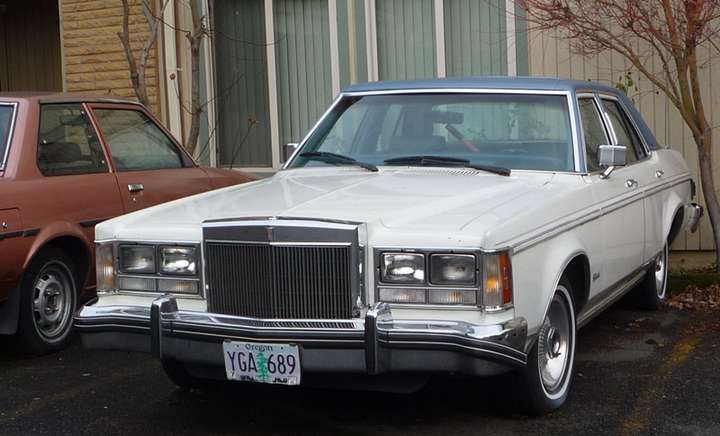 Lincoln Versailles #9786428