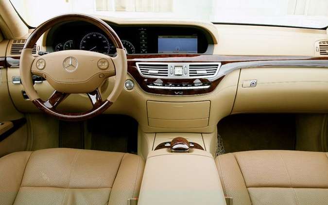 Mercedes-Benz S600 #9675293