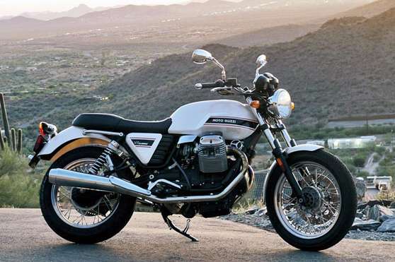 Moto Guzzi V7 Classic #8447848