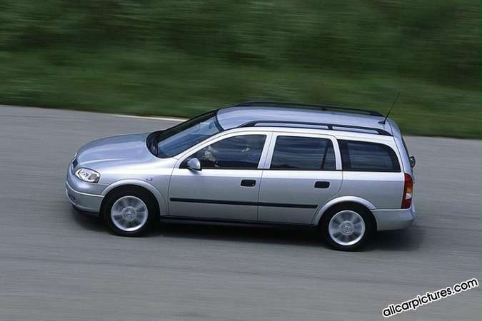 Opel Astra Caravan #9434723