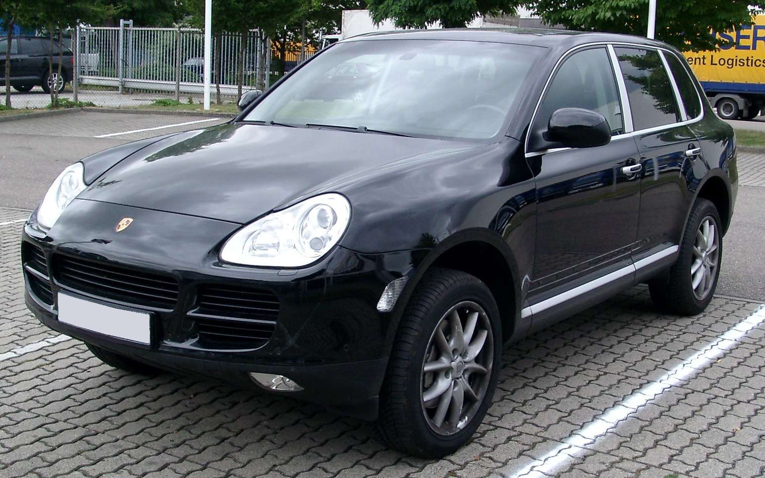 Porsche Cayenne S #9003653