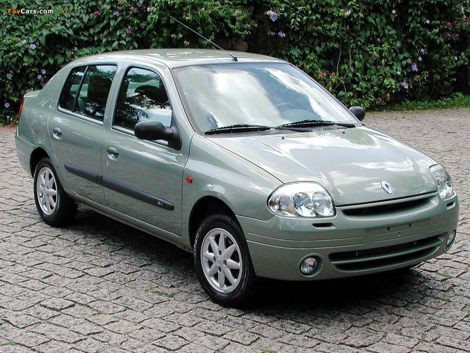 Renault Clio Sedan #8195665